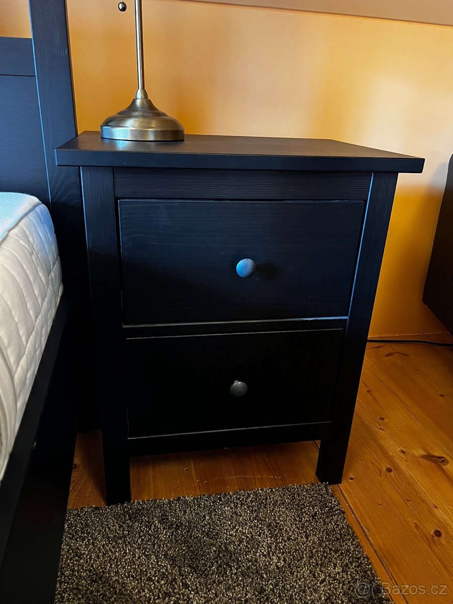 Noční stolky IKEA Hemnes