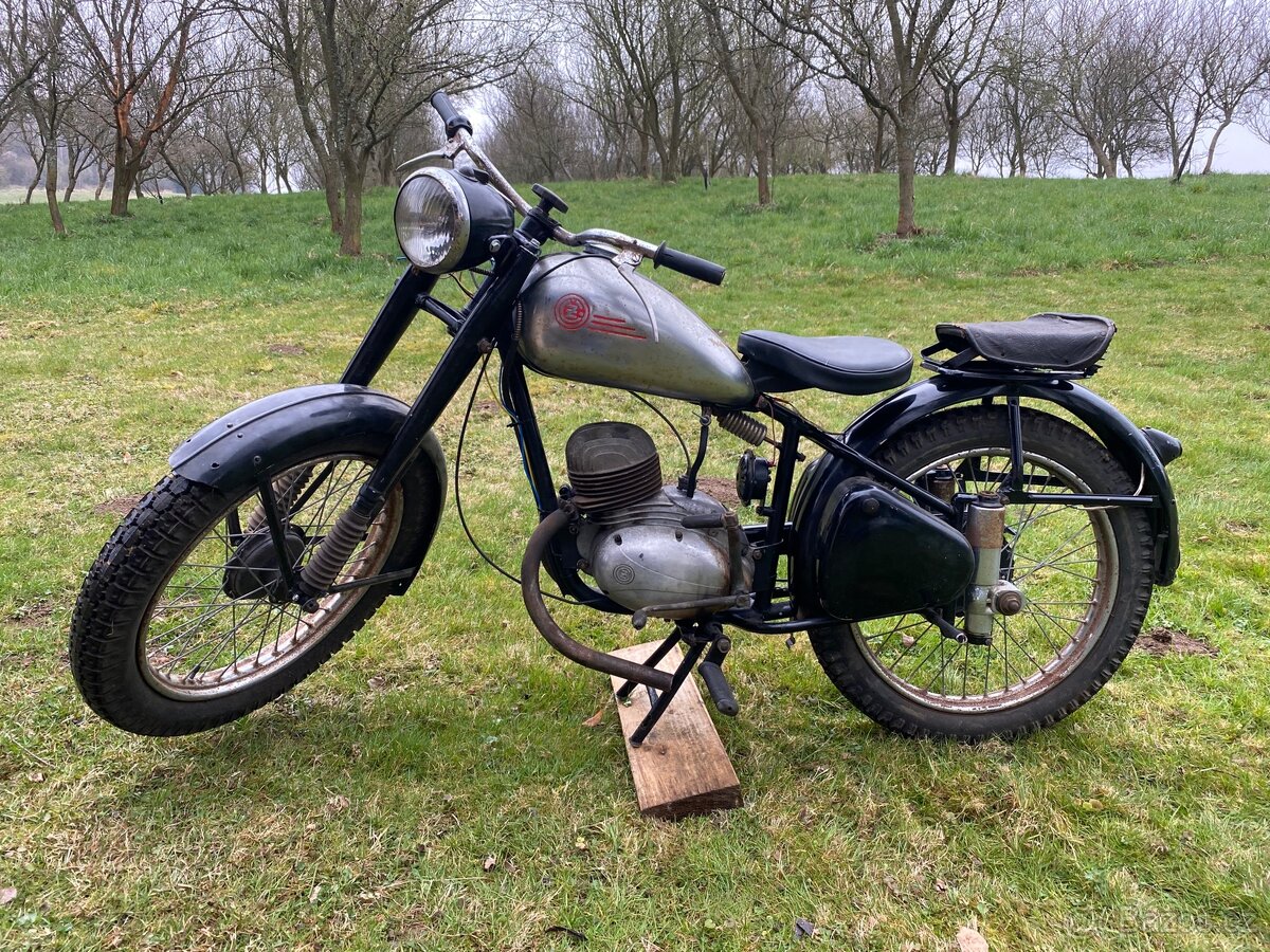 ČZ 150C