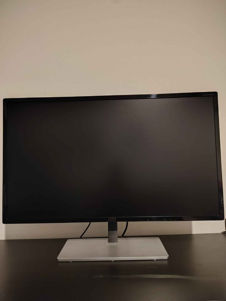 AOC Q3279VWFD8 32"