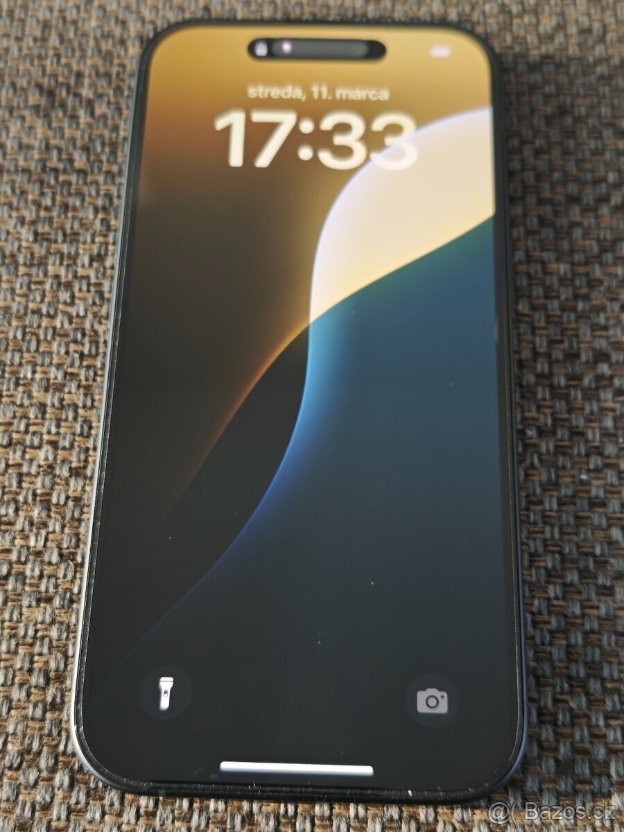 Iphone 16 black