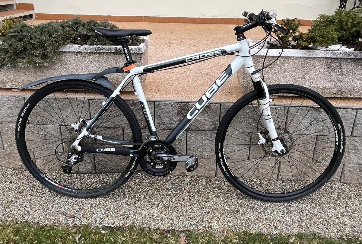 Crossové Cube kolo
