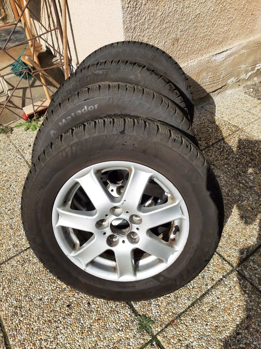 Prodám pneu hyundai i30 cw