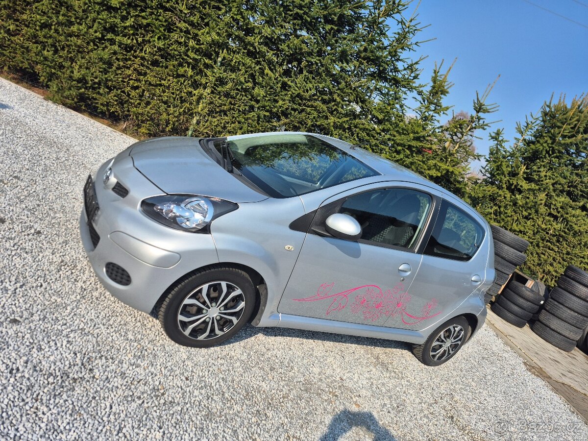 Toyota Aygo 1.0i klima 2011