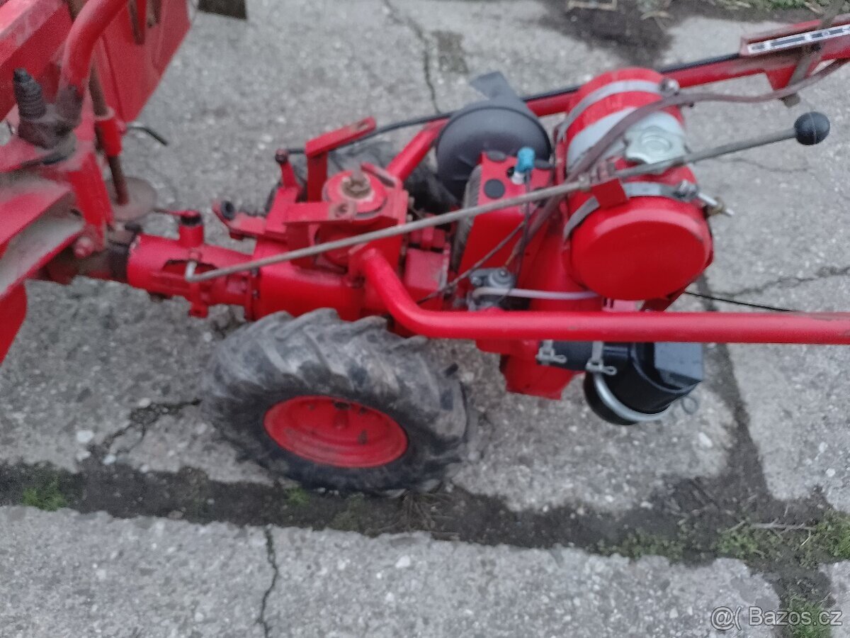 MF - 70malotraktor, Agrozet Jičín