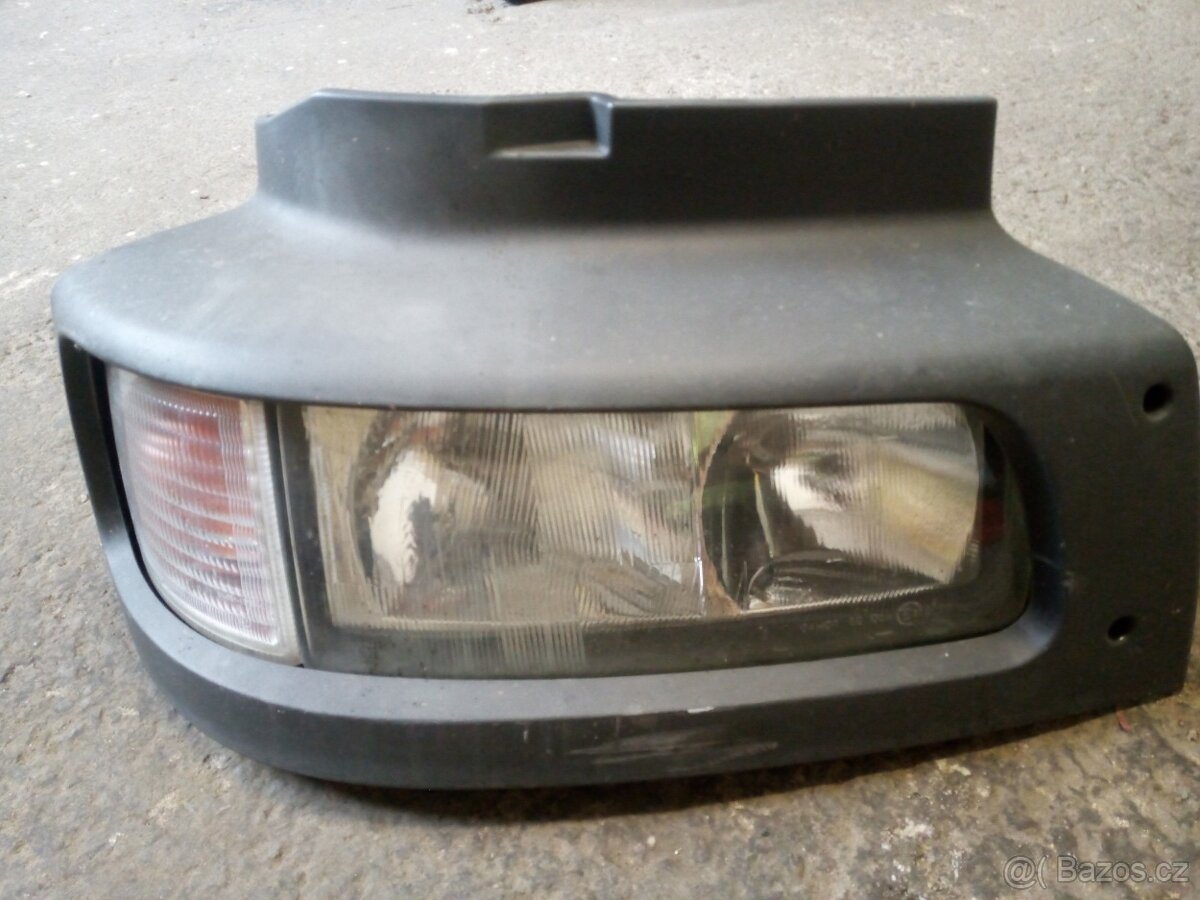 Světlomet Renault Midlum