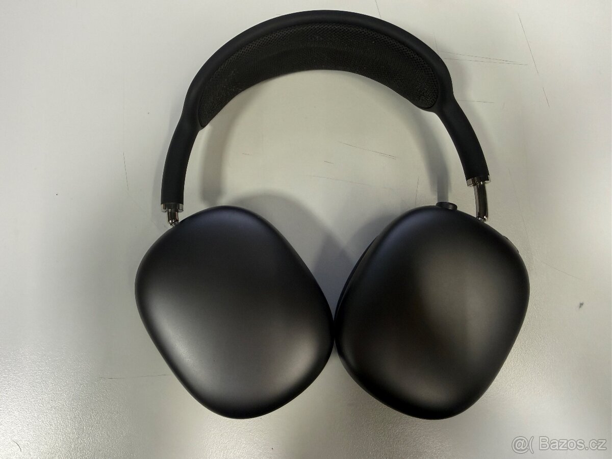 Airpods Max, 1. generace