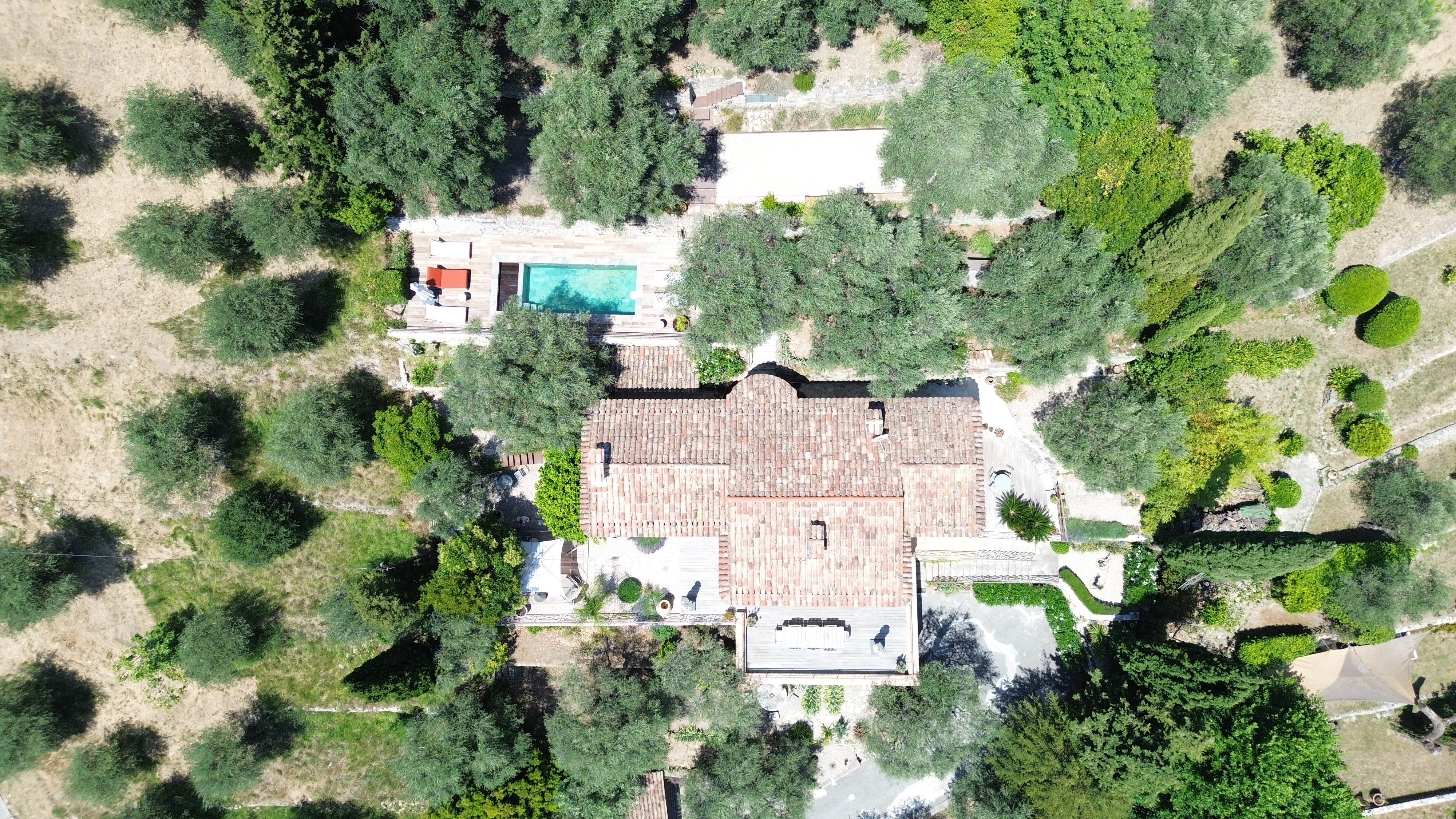 Villa provençale moderne "Les roches" 6 personnes