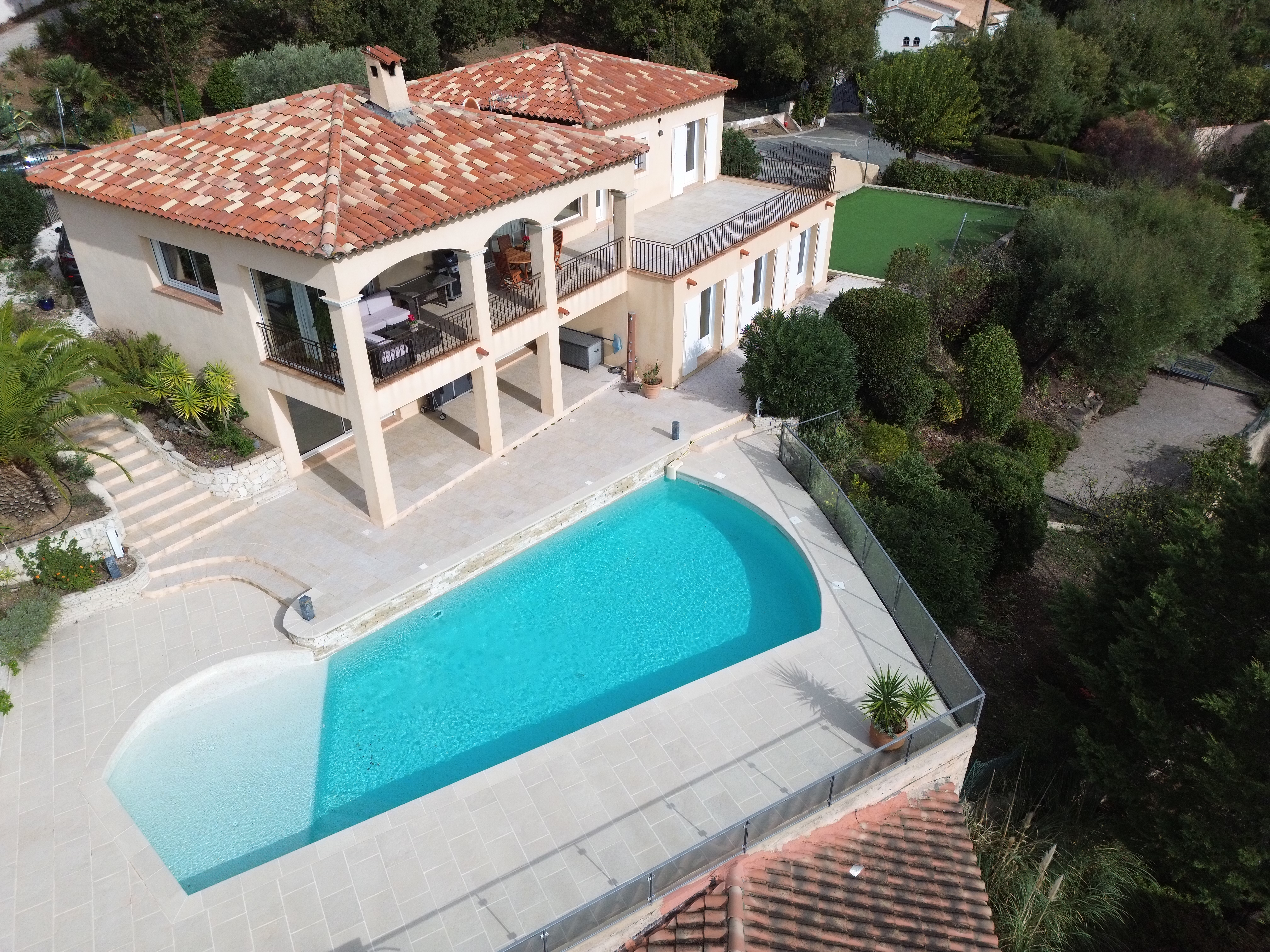 Superbe villa avec piscine au coeur de l'Estérel