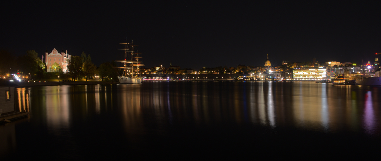 A long exposure of several islands in the city centre of Stockholm.