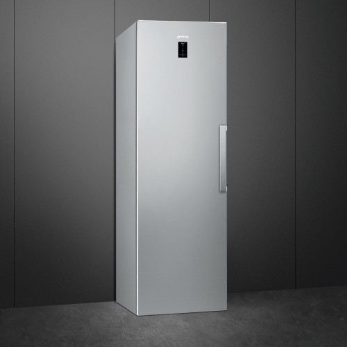 Congelador vertical Smeg FF18EN3HX