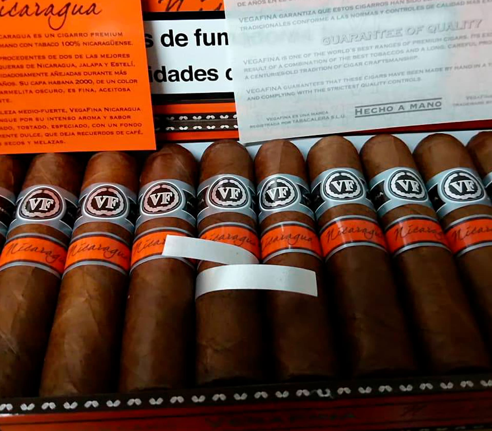 Umidor para Charutos Elétrico - Preto