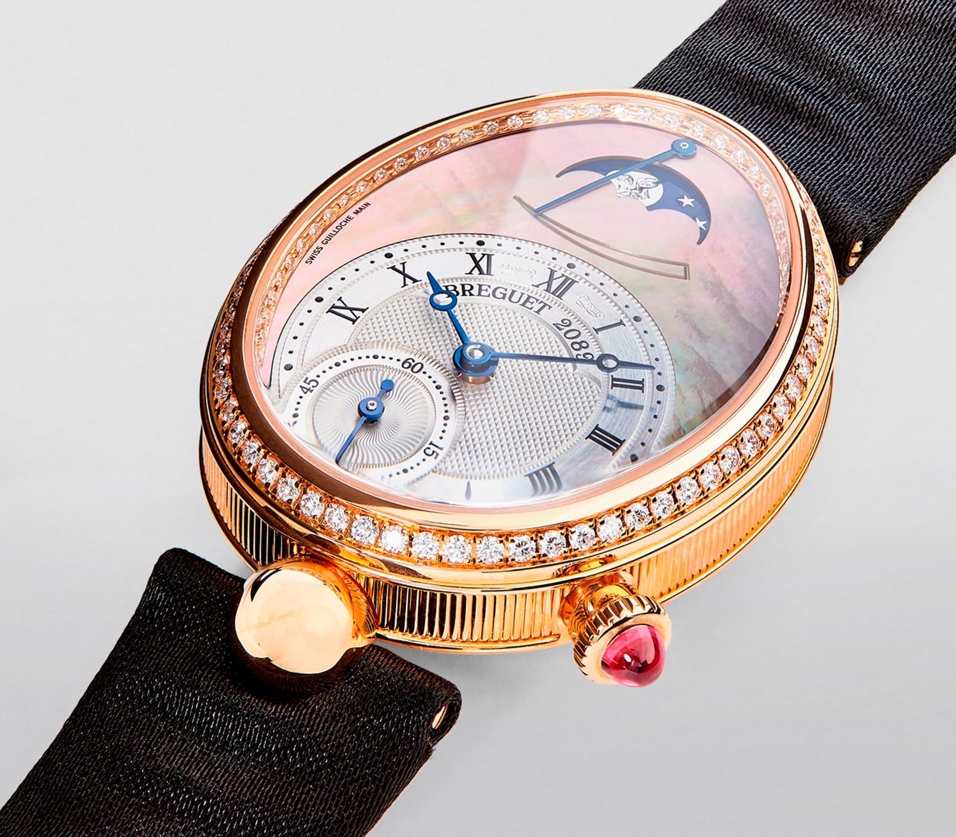 Patrimony Retrograde Day-Date em Ouro Rosa 42.5mm