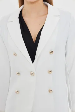 سترة نسائية انيقة بأزرار باللون الابيض - Фото 2
