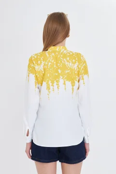 قميص نسائي منقوش بالونين الابيض والاصفر - Фото 9