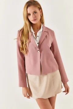 جاكيت نسائي قصير بزر واحد باللون الوردي - Фото 3