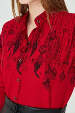 Women's Red Judge Collar Patterned Shirt - Фото 2