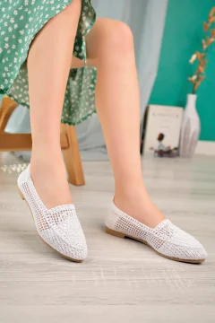 حذاء نسائي باللون الأبيض - Фото 3