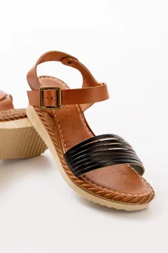 صندل نسائي من الجلد الطبيعي باللون الأسود - Фото 2