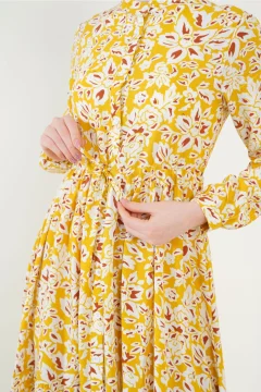 فستان نسائي منقوش باللون الاصفر - Фото 7