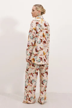 طقم نسائي محبوك بلون كريمي - Фото 9