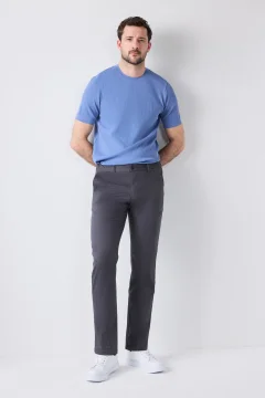 بنطلون تشينو أنثراسايت بقصة ضيقة وجيب جانبي من الليكرا المرن - Фото 7