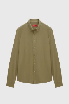 قميص أخضر بقصة ضيقة ومزين بالكتان و ياقة بأزرار - Фото 9