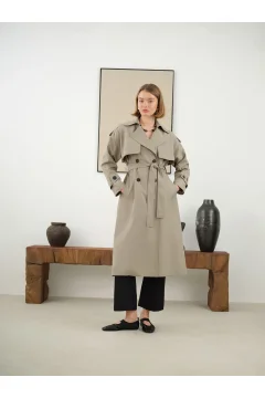 معطف طويل كلاسيكي وفرو المنك - Фото 3