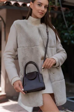 حقيبة ميني سيتي للنساء باللون البني - Фото 4