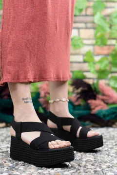 صندل أسود بكعب عالٍ - Фото 4