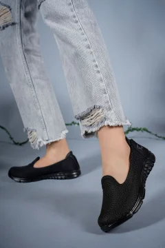 حذاء رياضي أسود للنساء - Фото 2