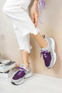 حذاء رياضي نسائي باللون الأرجواني الجليدي - Фото 6