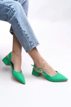 حذاء بكعب نسائي من باللون الأخضر غير اللامع - Фото 6