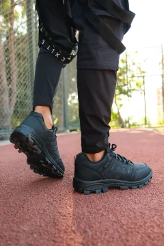 حذاء الرحلات للجنسين باللون الأسود - Фото 8