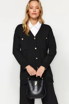 طقم كارديجان أسود بأزرار - Фото 2