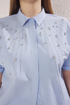 قميص أزرق بأكمام قصيرة منسوج - Фото 7