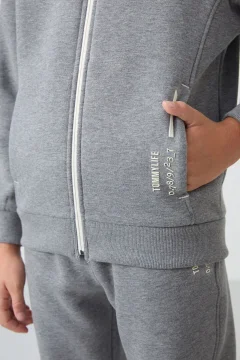 طقم بدلة رياضية للأولاد - Фото 9