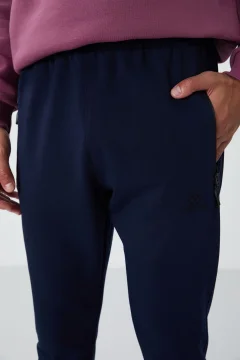 بنطال رياضي رجالي باللون الازرق الداكن - Фото 4