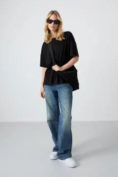 Soft Buttoned Black Oversize Women's T-Shirt - 97285 - Фото 1