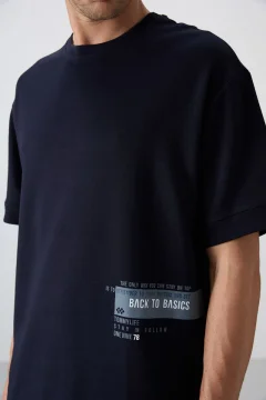 Navy Blue Cotton Thick Soft Textured Oversize Fit Printed Men's T-Shirt - 88322 - Фото 3