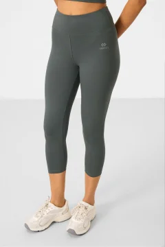 طقم نسائي رياضي ضيق باللون الرمادي - Фото 4