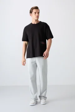 تي شيرت رجالي من القطن باللون الأسود - Фото 2