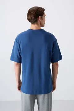 تي شيرت رجالي باللون الازرق - Фото 5
