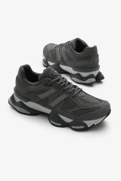 حذاء رياضي برباط ونعل عالٍ منقوش بنعل بولي مدخن للجنسين - Фото 3