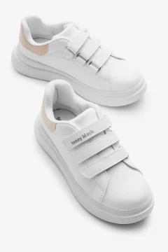 حذاء رياضي للأطفال من الجنسين باللون الأبيض - Фото 7