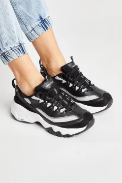 حذاء رياضي أسود وأبيض نسائي - Фото 2