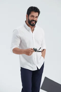 Men's white slim fit button-down collar shirt - Фото 1
