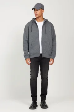 سويت شيرت بغطاء للرأس وسحاب للرجال باللون الرمادي - Фото 6