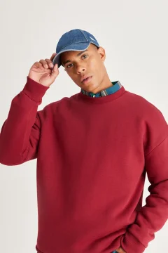 سويت شيرت رجالي كبير الحجم من الصوف باللون العنابي - Фото 3