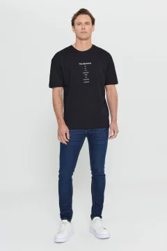 تي شيرت رجالي أسود داكن بقصة ضيقة وياقة دائرية - Фото 2