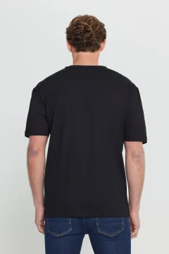 تي شيرت رجالي أسود داكن بقصة ضيقة وياقة دائرية - Фото 9